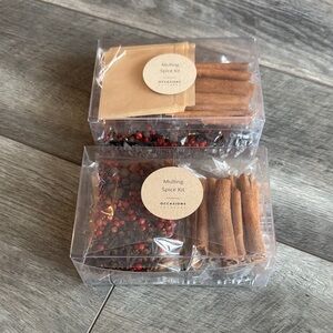 Occasion Mulling Spice Kit with Cinnamon and Red Accents